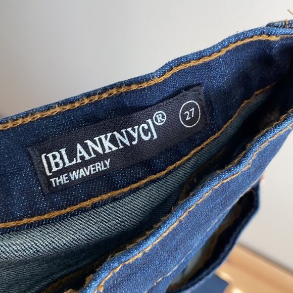 Blank NYC The Waverly High Rise Flare Dark Wash Jean 27 - Picture 5 of 11